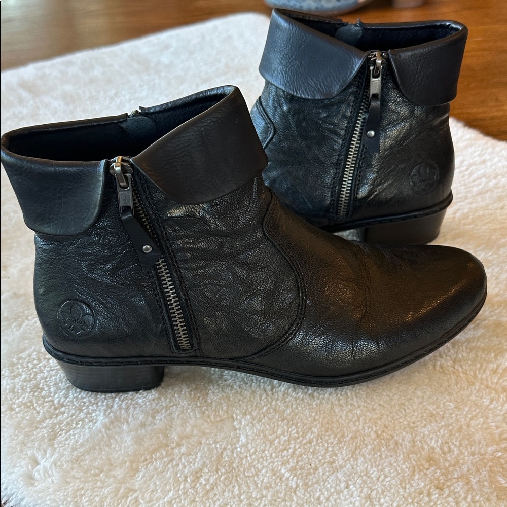 Reiker booties